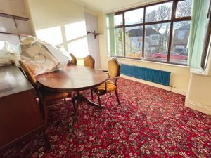 Dining room- click for photo gallery